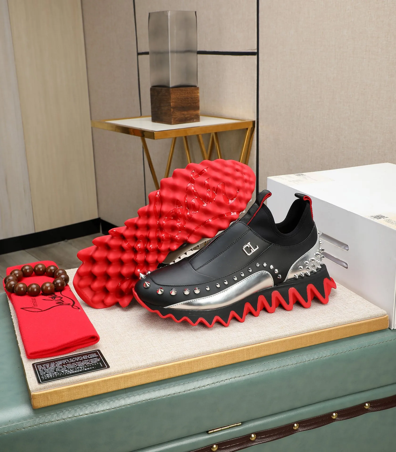 Men's shoes 💰720 (high-end goods) Christian Louboutin (CL red sole shoes) counter series, casual sneakers for couples 📢 📢 📢 Exclusive hot style release 🎈🎈💪 Movable latex feet 👻 Finished outsole line [Proud] 😝Male 38#-46, global supply 😝 [Top version]: Original imported genuine leather upper, top original leather lining, original molded TPU outsole, original 1:1 detail processing, original shoe last,